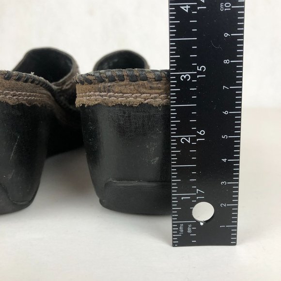 Clarks Artisan Women's Size 8.5M Brown Distressed Leather Slip On Wedge Mules - Picture 10 of 10